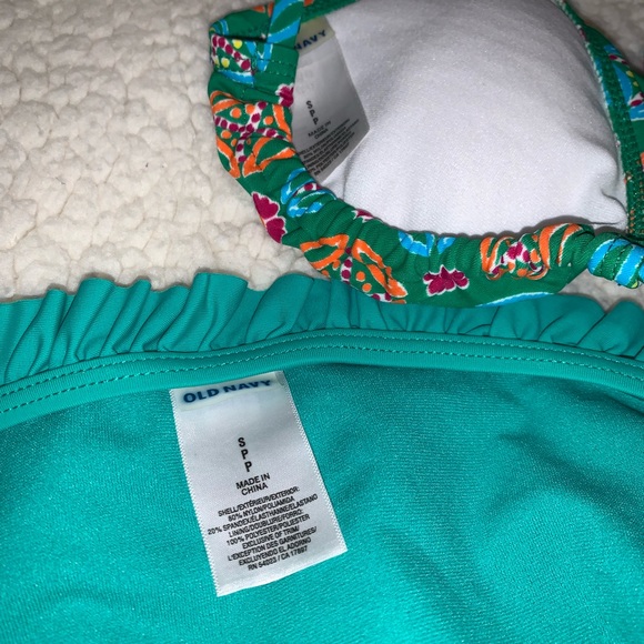 Old Navy Bikini Set - Geometric Pattern Top Green Bottoms - Women’s Small Y2K - Picture 3 of 3